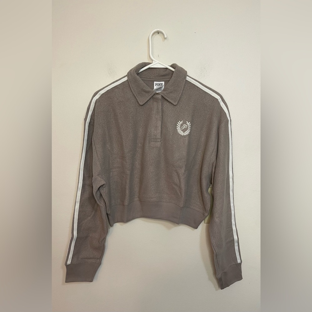 VICTORIA'S SECRET PINK  FLEECE CROPPED POLO SWEATSHIRT. NWT - Picture 2 of 16